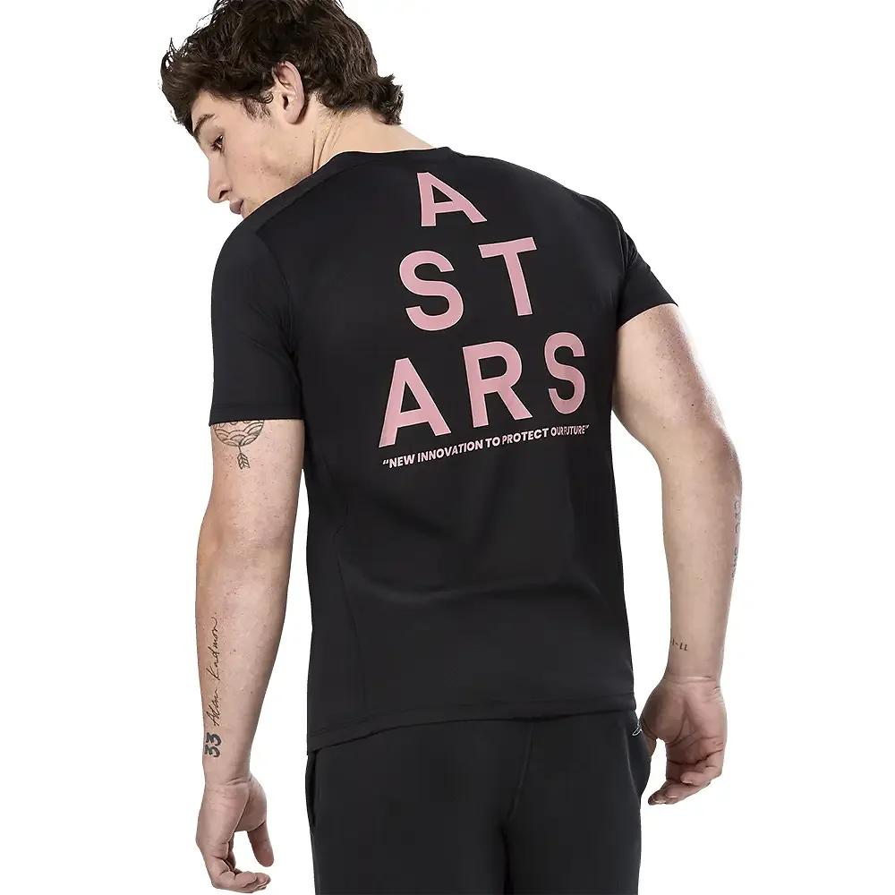 Perfil aerodinámico y sistema de ventilación del ATTRITION PERFORMANCE - Camiseta Alpinestars - Moto Garage Miami