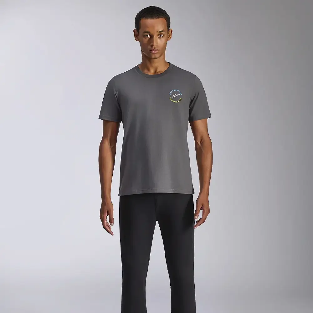 Acabados interiores y sistema de retención del modelo TRUE CSF - Camiseta Alpinestars - Moto Garage Miami