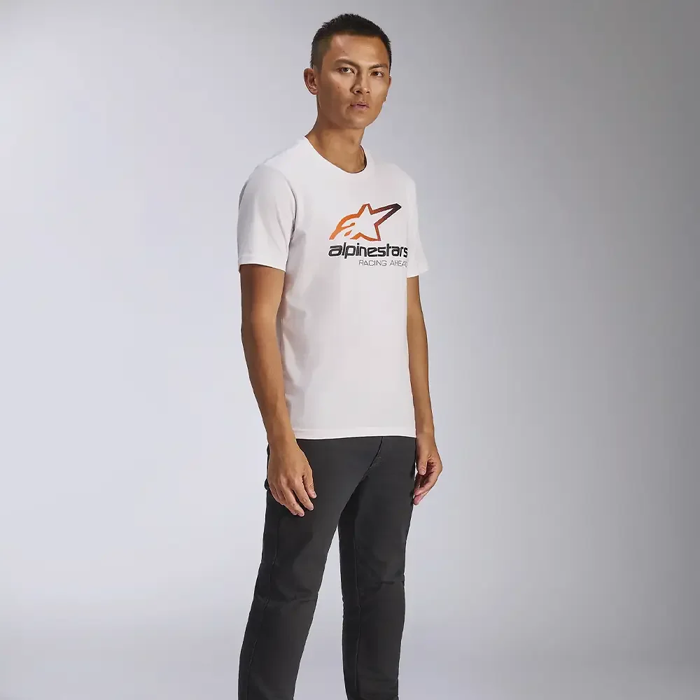 Vista frontal y diseño de calota del ALIGNED CSF - Camiseta Alpinestars - Moto Garage Miami