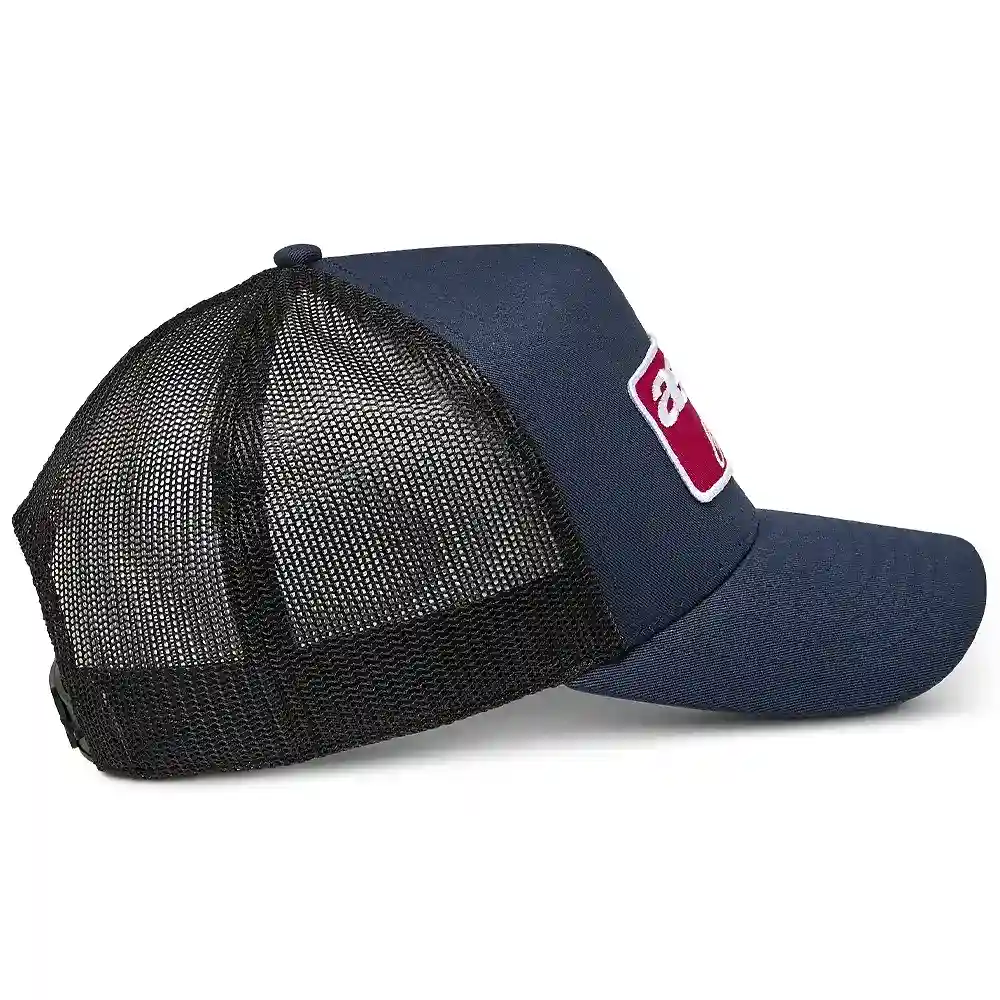 Acabados interiores y sistema de retención del modelo Focus Trucker / Gorra Alpinestars - Moto Garage Miami