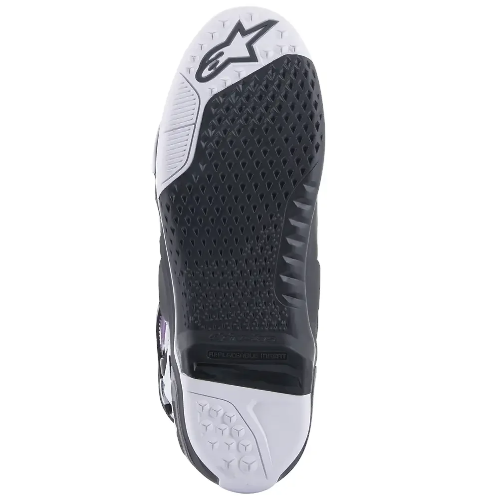 Perfil aerodinámico y sistema de ventilación del Tech 10 Supervented Botas Alpinestars - Moto Garage Miami