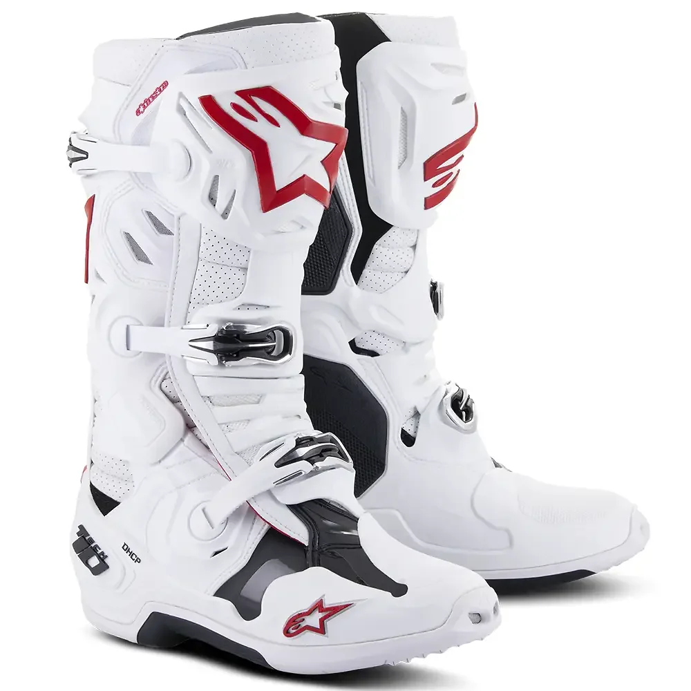 Detalle de pintura y diseño en tonalidad Blanco/Rojo Brillante, 14 del Tech 10 Supervented Botas - Moto Garage Miami