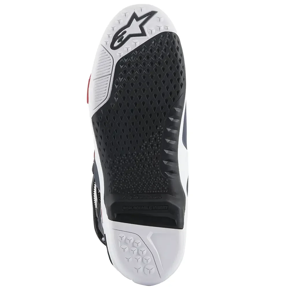 Primer plano de la construcción y material del Tech 10 Supervented Botas Alpinestars - Moto Garage Miami