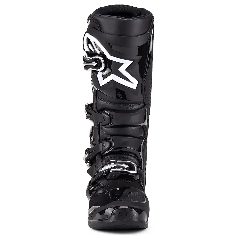 Acabados interiores y sistema de retención del modelo TECH 7 MX / Botas Alpinestars - Moto Garage Miami