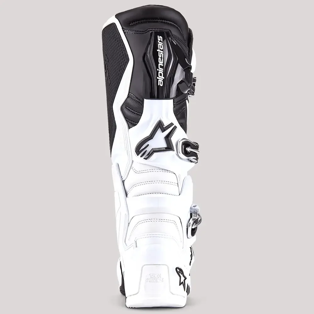 Vista frontal y diseño de calota del TECH 7 MX / Botas Alpinestars - Moto Garage Miami