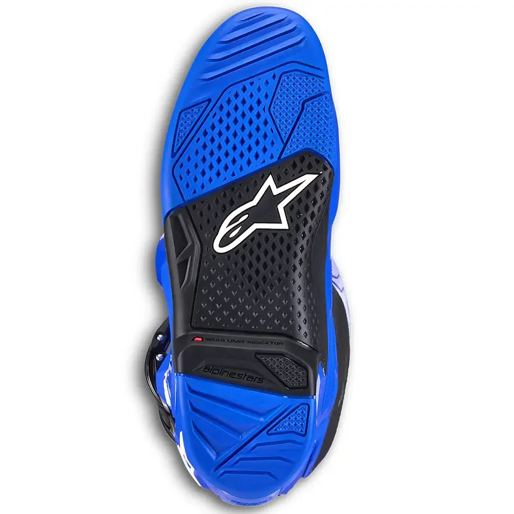 Vista frontal y diseño de calota del TECH 7 MX / Botas Alpinestars - Moto Garage Miami
