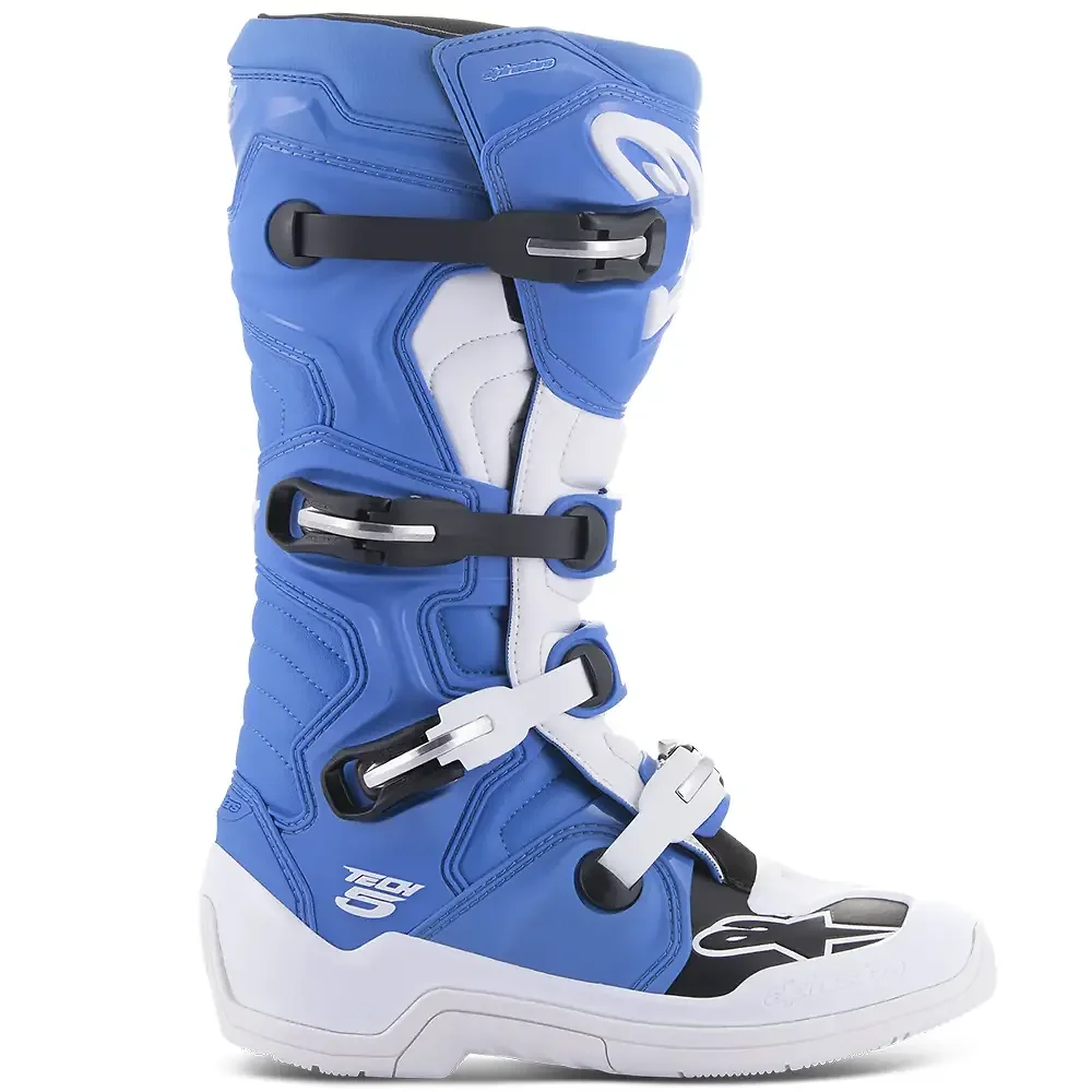 Perfil aerodinámico y sistema de ventilación del Tech 5 Botas Alpinestars - Moto Garage Miami
