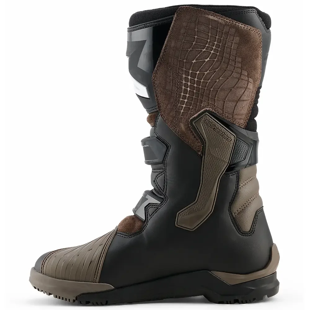 Primer plano de la construcción y material del COROZAL V2 Drystar® Botas Alpinestars - Moto Garage Miami