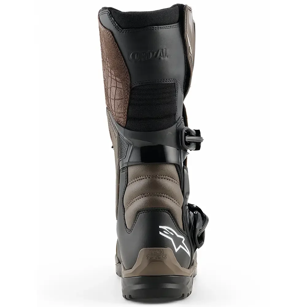Perfil aerodinámico y sistema de ventilación del COROZAL V2 Drystar® Botas Alpinestars - Moto Garage Miami