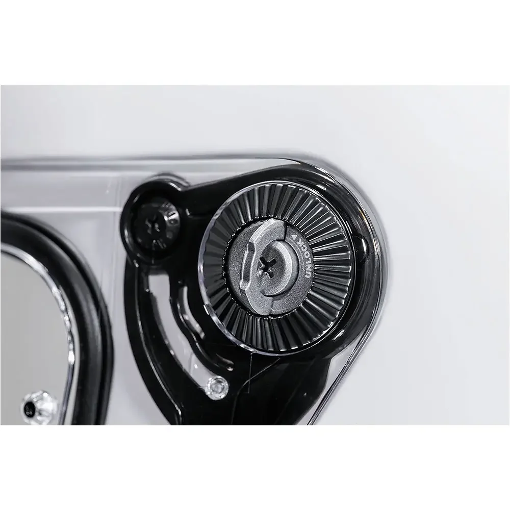 Perfil aerodinámico y sistema de ventilación del V10 / Casco HJC - Moto Garage Miami
