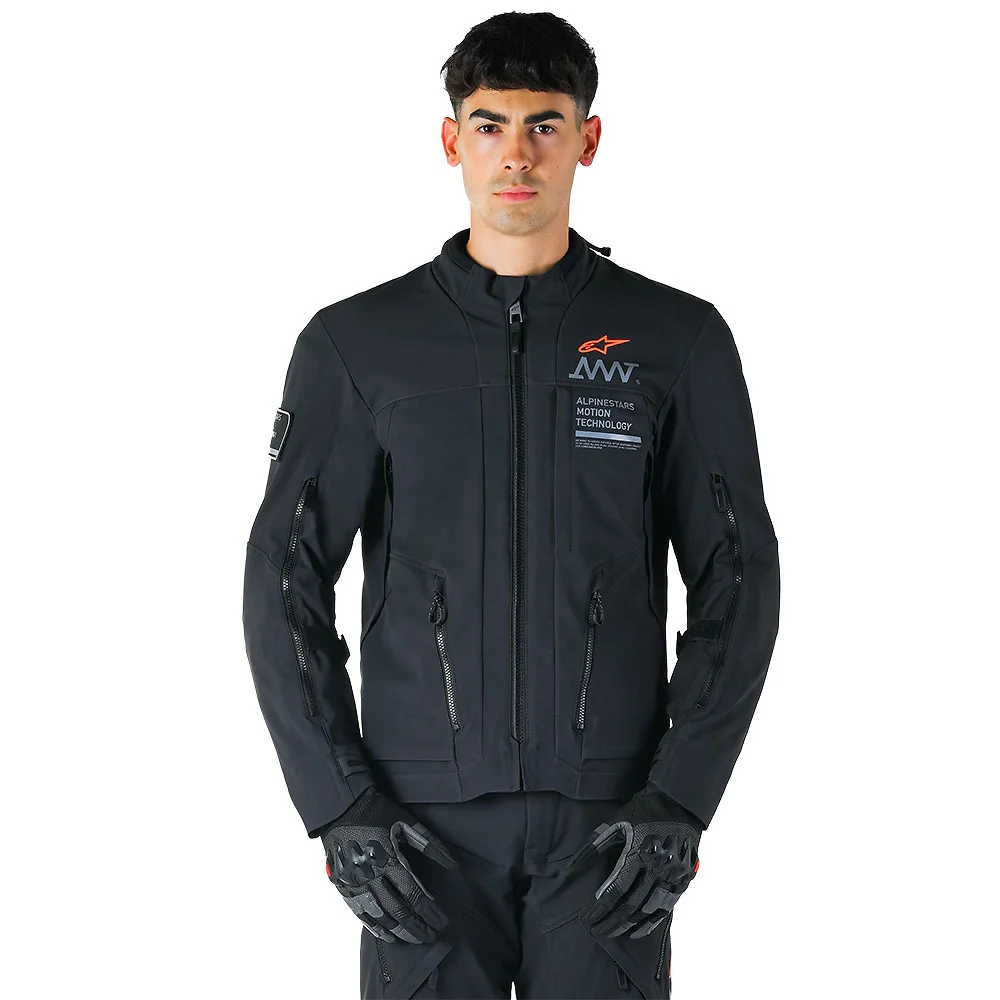 Perfil aerodinámico y sistema de ventilación del AMT-8 Stretch Drystar® XF / Chaqueta Alpinestars - Moto Garage Miami