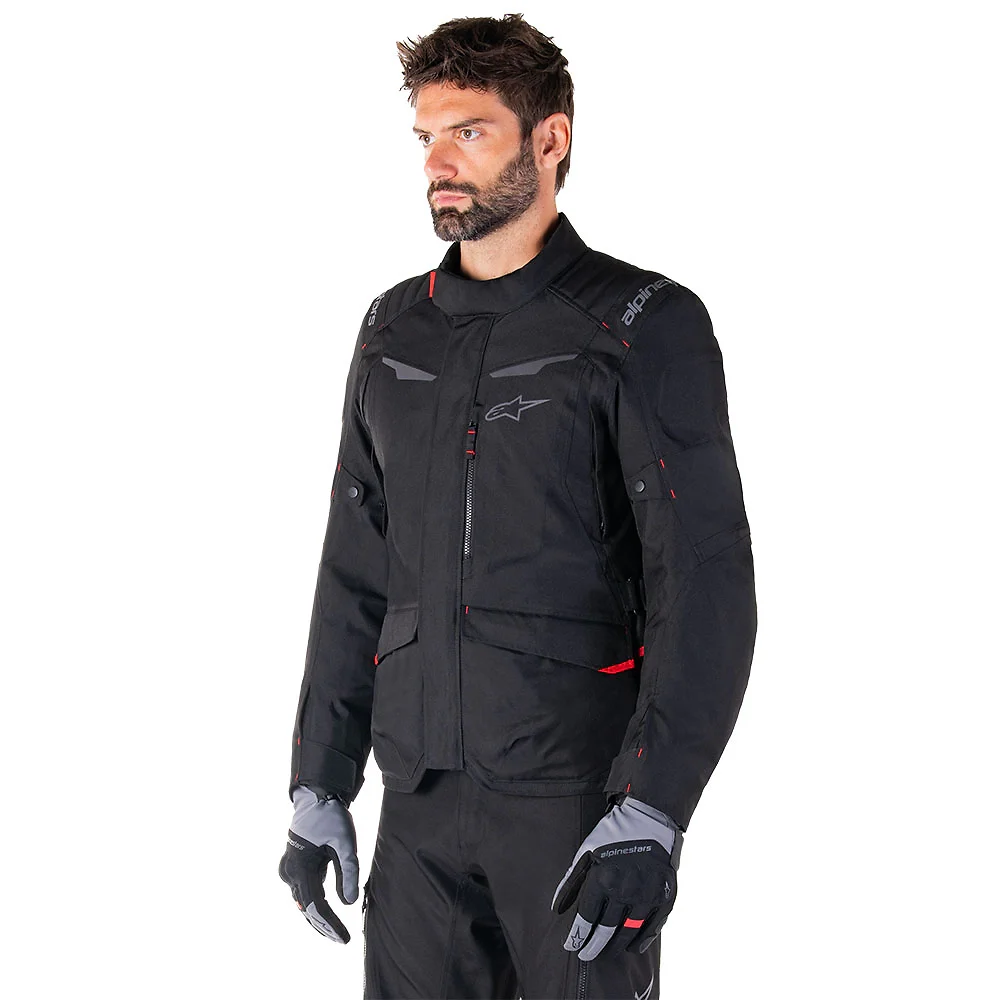 Primer plano de la construcción y material del ST-1 Impermeable Chaqueta Alpinestars - Moto Garage Miami