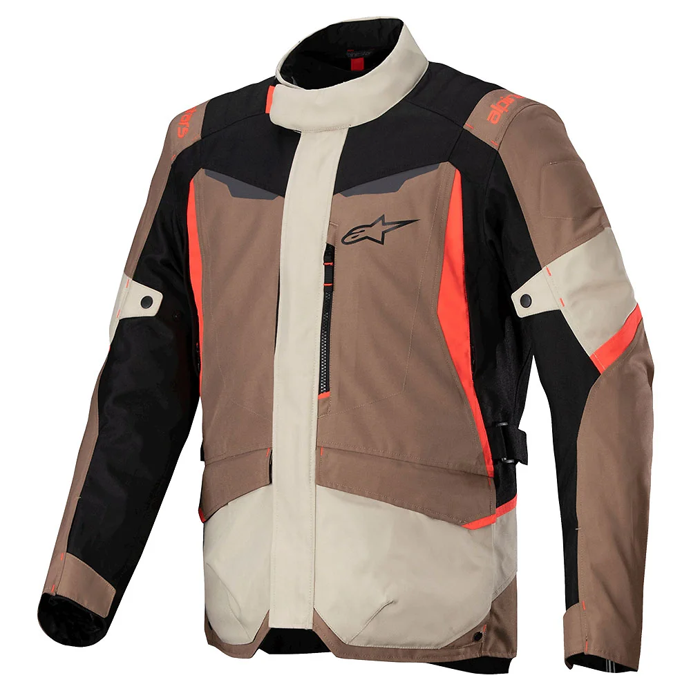 Materiales y estética visual de la versión Caqui Arena/Negro/Rojo Fluor, 3XL del ST-1 Impermeable Chaqueta - Moto Garage Miami