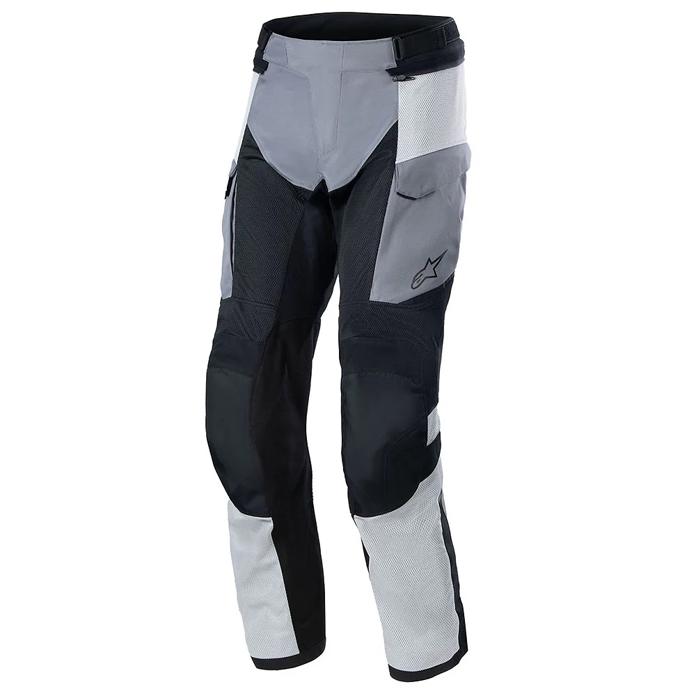 Detalle de pintura y diseño en tonalidad Gris Hielo/Gris Oscuro/Negro, 4XL del Andes AIR Drystar® Pant - Moto Garage Miami