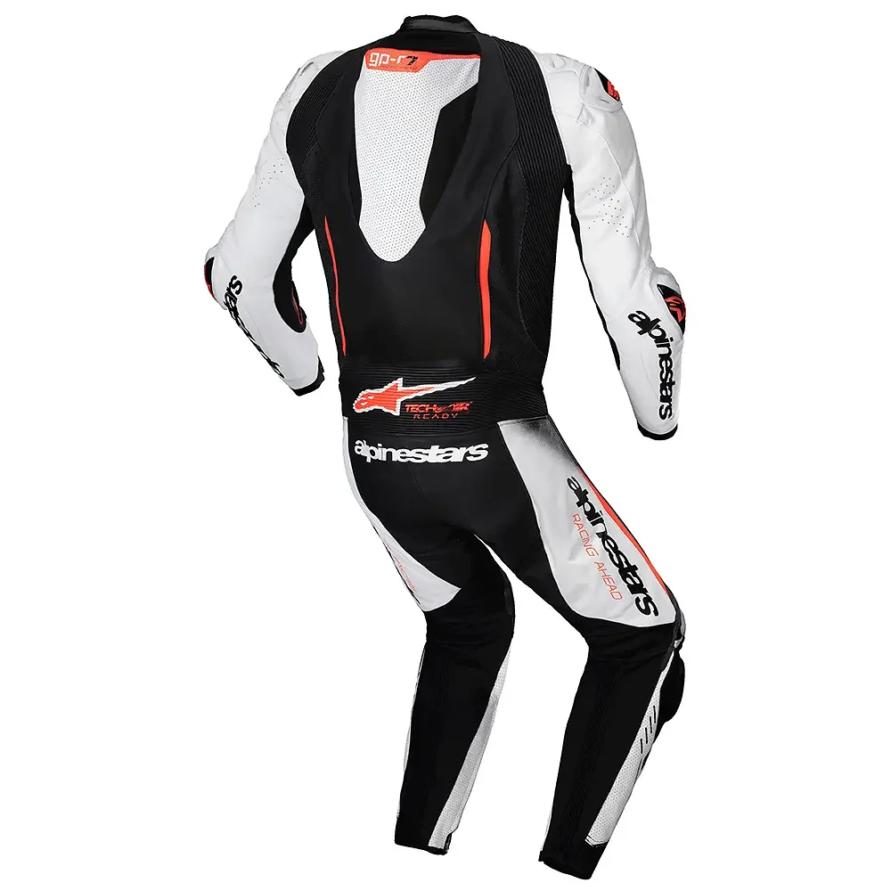 Vista frontal y diseño de calota del GP-R7 Traje de cuero Alpinestars - Moto Garage Miami