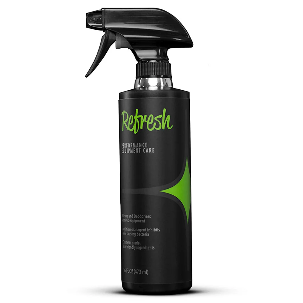 Materiales y estética visual de la versión 16 Onzas del Spray Refrescante de Ropa y Superficies - Moto Garage Miami