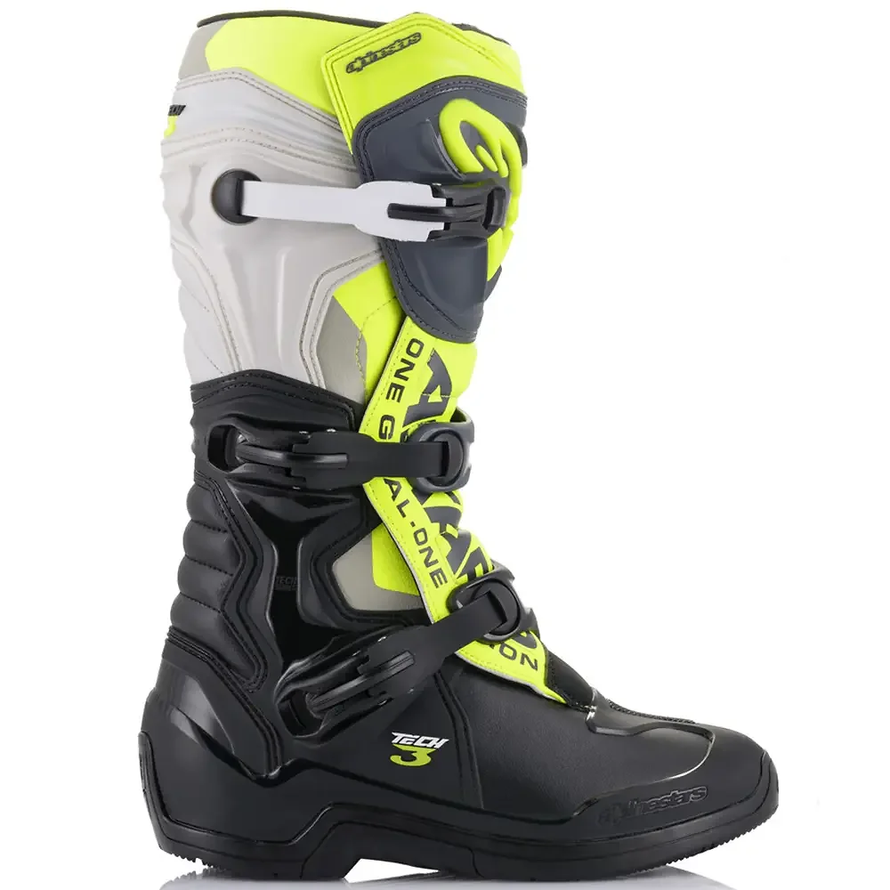 Perfil aerodinámico y sistema de ventilación del Tech 3 Botas Alpinestars - Moto Garage Miami