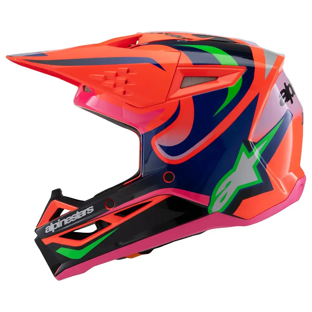 Detalle posterior y spoiler integrado del equipamiento SM3 DEEGAN (NIÑOS) - Casco Alpinestars - Moto Garage Miami