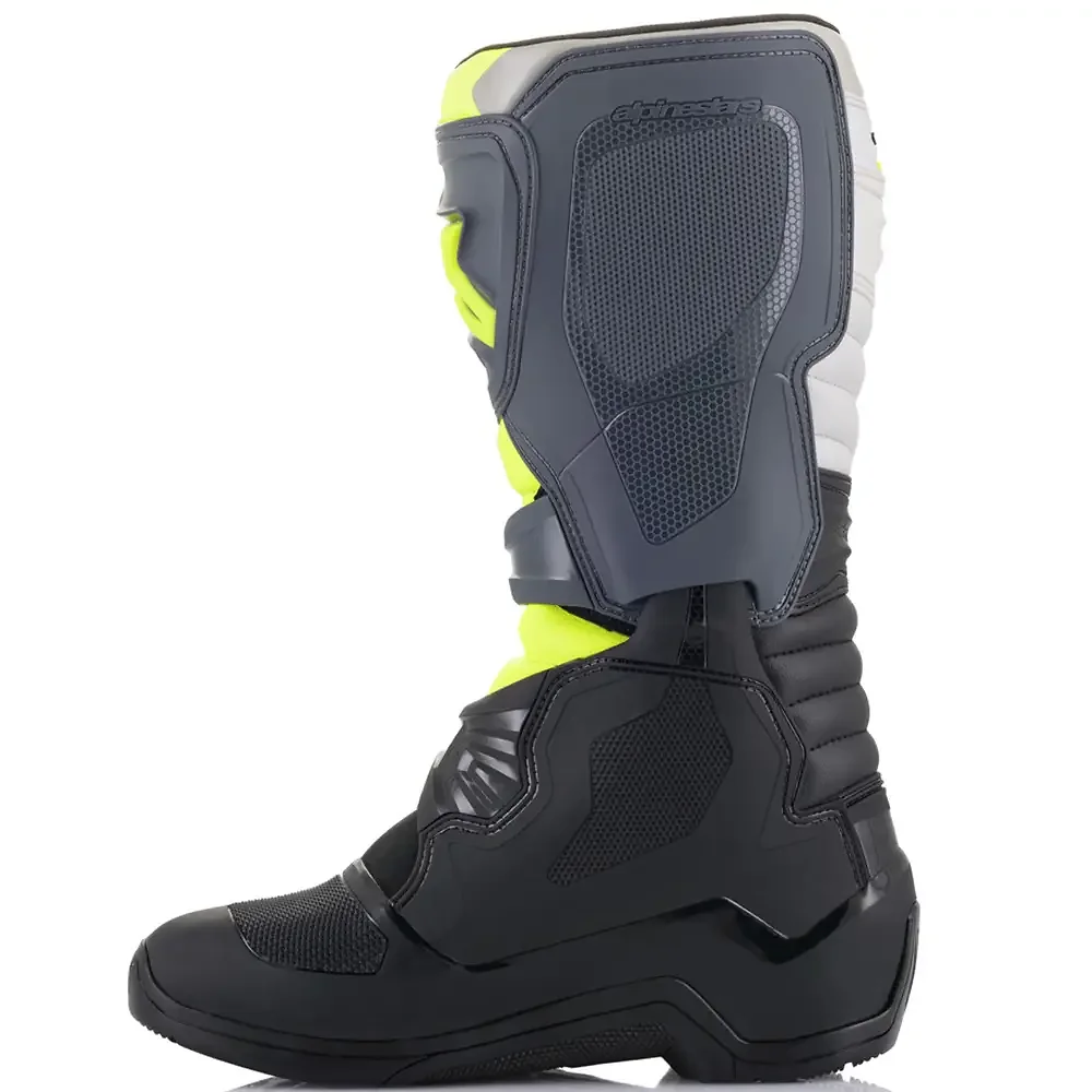 Detalle posterior y spoiler integrado del equipamiento Tech 3 Botas Alpinestars - Moto Garage Miami