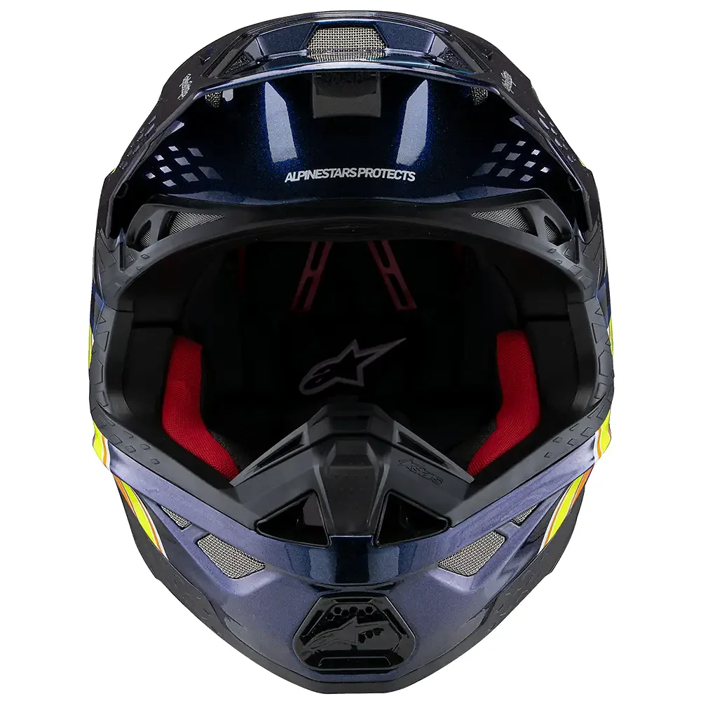 Detalle posterior y spoiler integrado del equipamiento S-M10 Edición Troy Lee Designs Casco Alpinestars - Moto Garage Miami