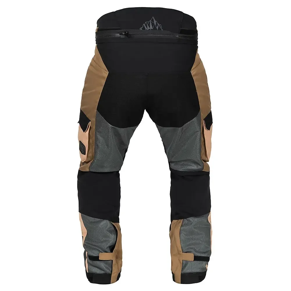 Perfil aerodinámico y sistema de ventilación del Pantalón Tourmaster ADV RIDGECREST - Moto Garage Miami