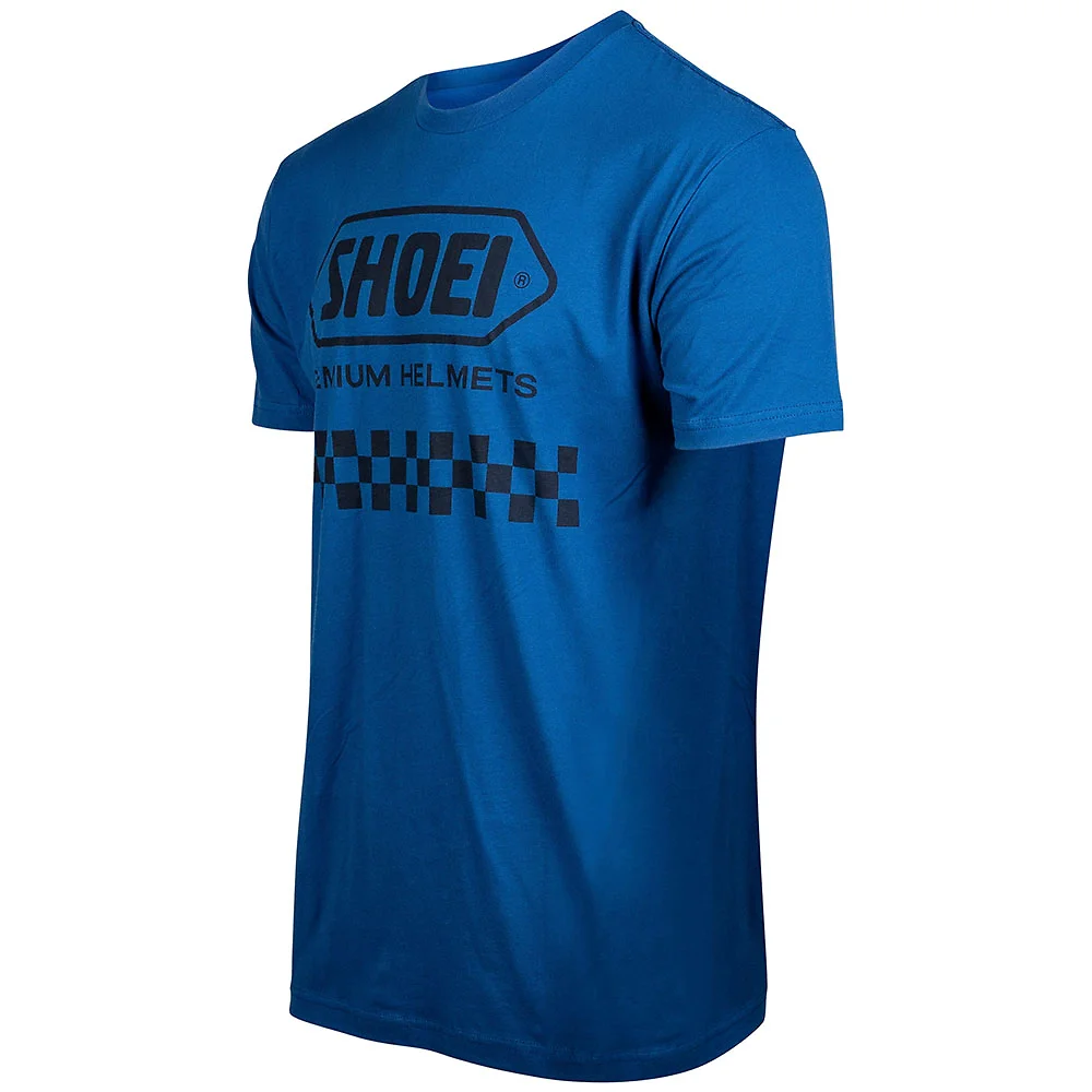 Detalle posterior y spoiler integrado del equipamiento Camiseta Shoei CHECKERED - Moto Garage Miami