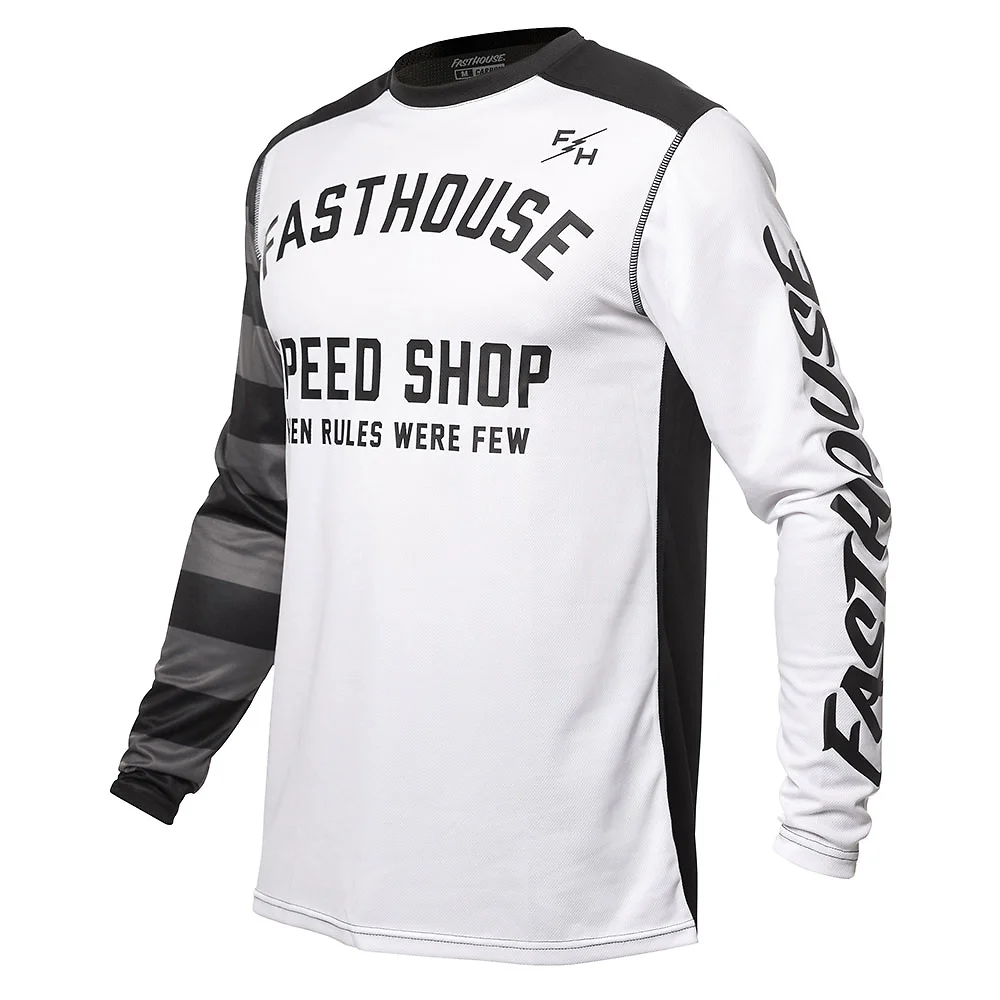 Materiales y estética visual de la versión Blanco/Negro, 3XL del Carbon Eternal / Jersey - Moto Garage Miami
