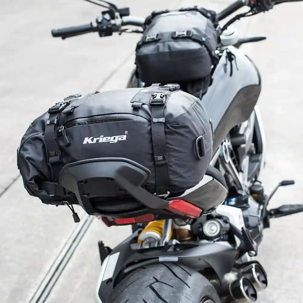 Acabados interiores y sistema de retención del modelo Montaje US-DRYPACK DUCATI XDIAVEL - Moto Garage Miami