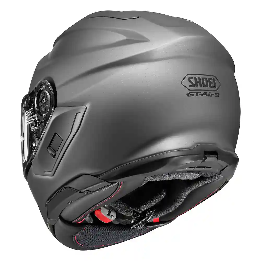 Detalle posterior y spoiler integrado del equipamiento GT-AIR 3 / Casco SHOEI - Moto Garage Miami
