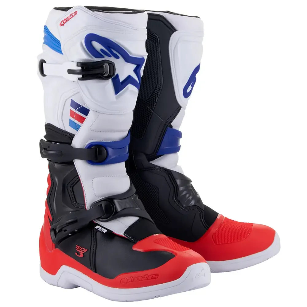 Materiales y estética visual de la versión Blanco/Rojo/Azul, 16 del Tech 3 Botas - Moto Garage Miami