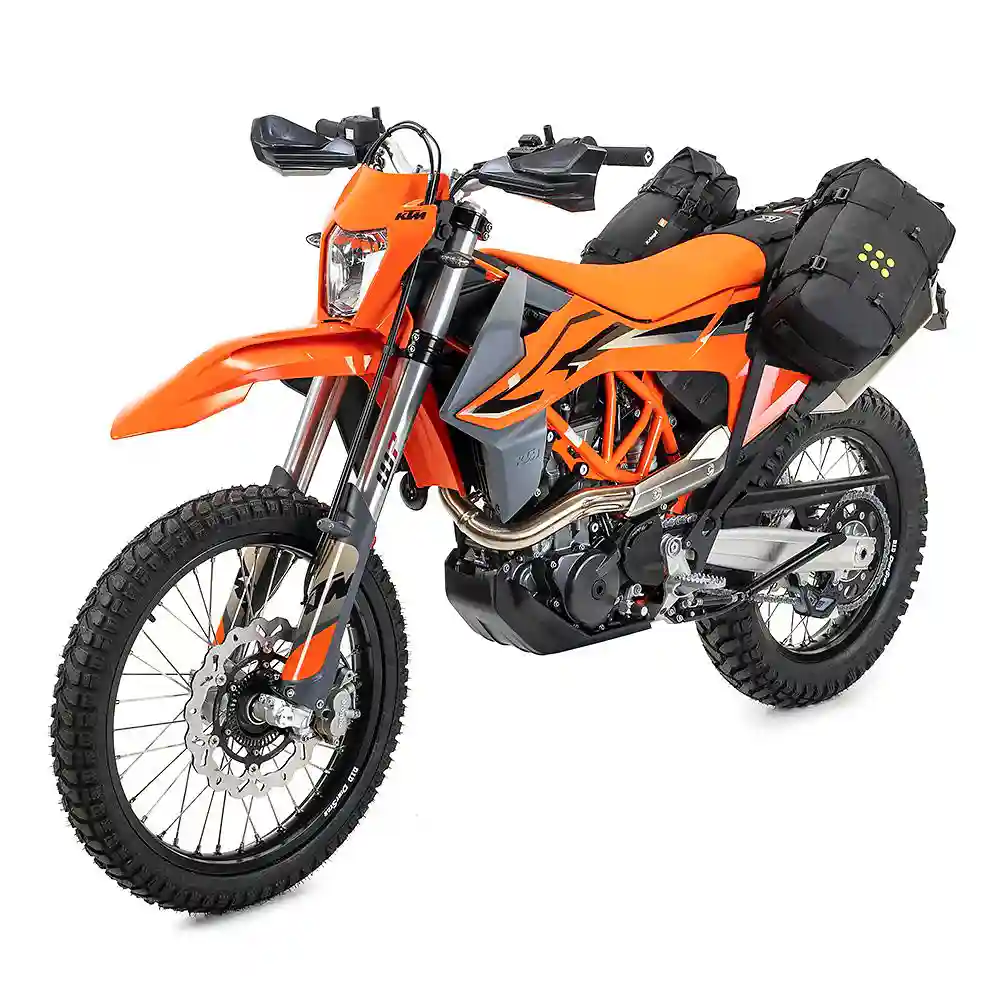 Vista frontal y diseño de calota del Base-OS KTM 690 + HUSQVARNA 701 + GASGAS 700 - Moto Garage Miami