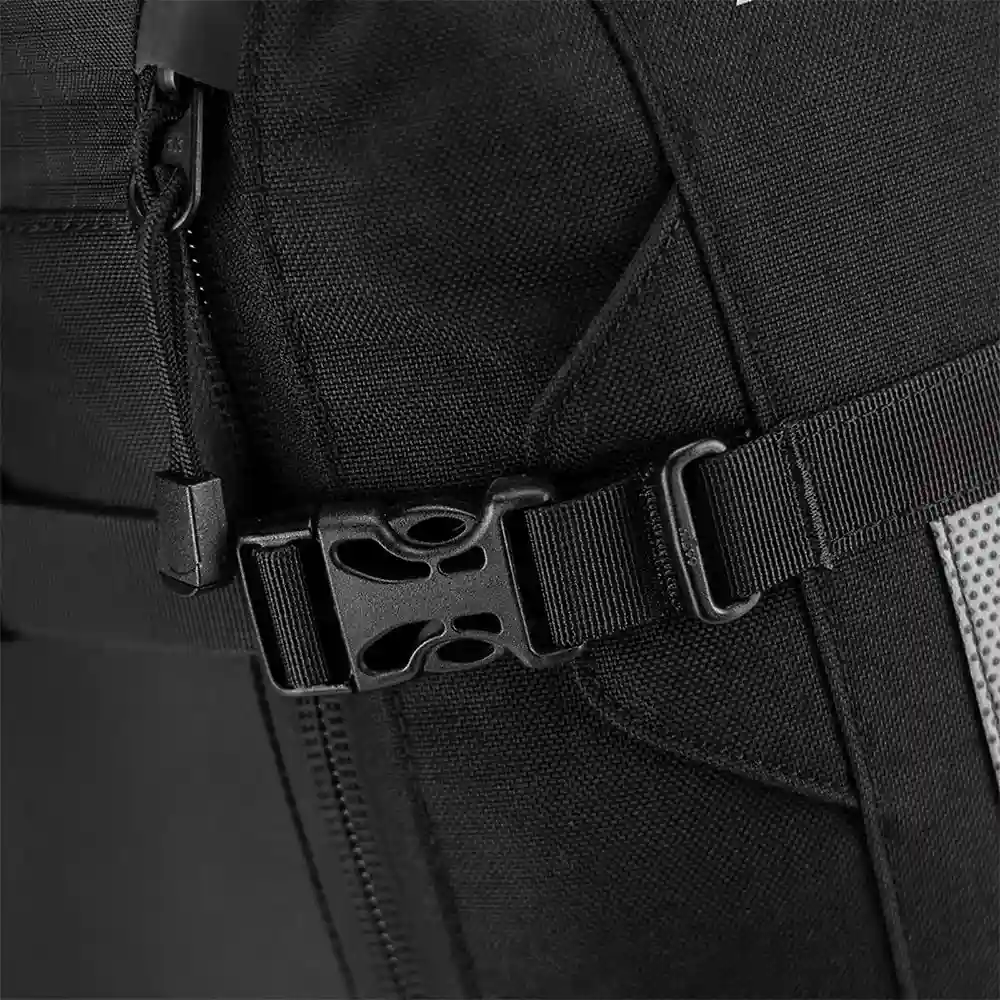 Vista frontal y diseño de calota del Mochila R25 V2 - Moto Garage Miami