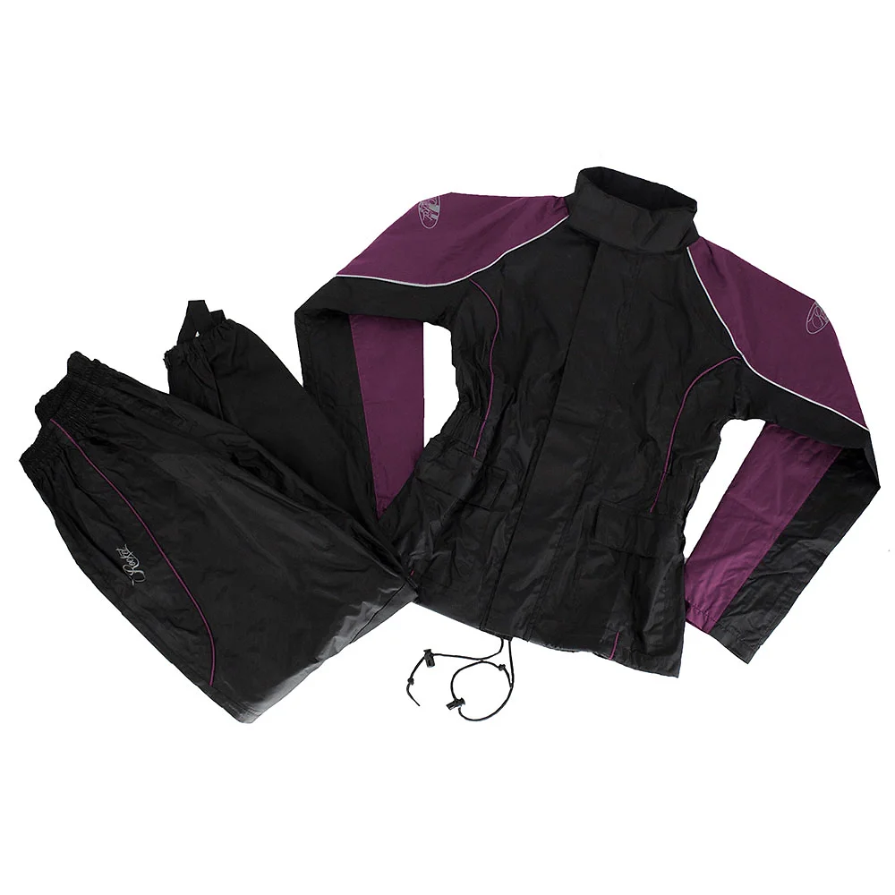 Materiales y estética visual de la versión Negro/Púrpura, 1 DIVA del Traje de lluvia de 2 Piezas RS-2 (Mujer) - Moto Garage Miami