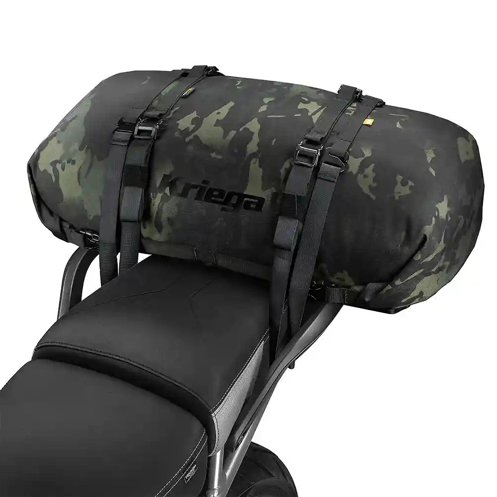 Toma estructural y acabado gráfico Multicam Negro del modelo ROLLPACK 40 - Moto Garage Miami