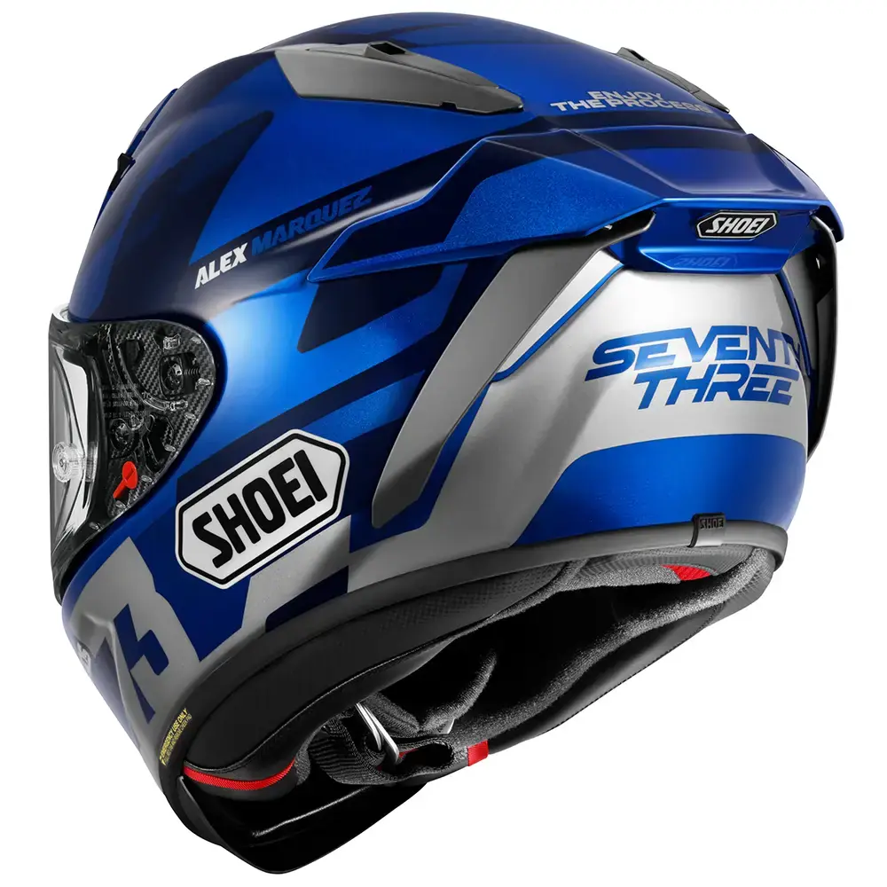Casco de motocicleta Shoei, modelo Alex Marquez, color azul, plateado y negro, vista trasera lateral derecha. Detalles de ventilación y visera.