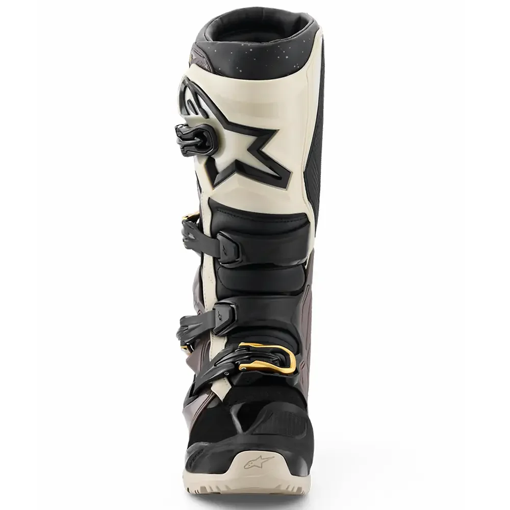 Vista frontal y diseño de calota del TECH 7 Enduro Drystar® / Botas Alpinestars - Moto Garage Miami