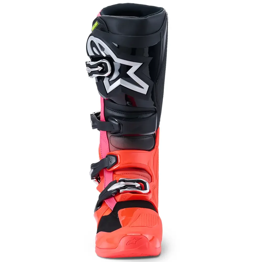 Acabados interiores y sistema de retención del modelo TECH 7 MX / Botas Alpinestars - Moto Garage Miami