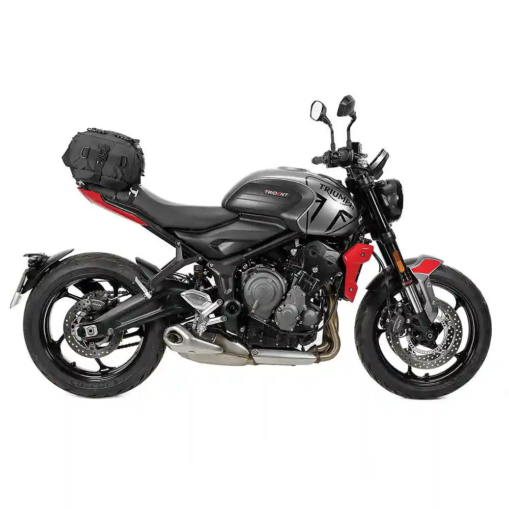 Vista frontal y diseño de calota del Montaje US-DRYPACK TRIUMPH TRIDENT 660 - Moto Garage Miami