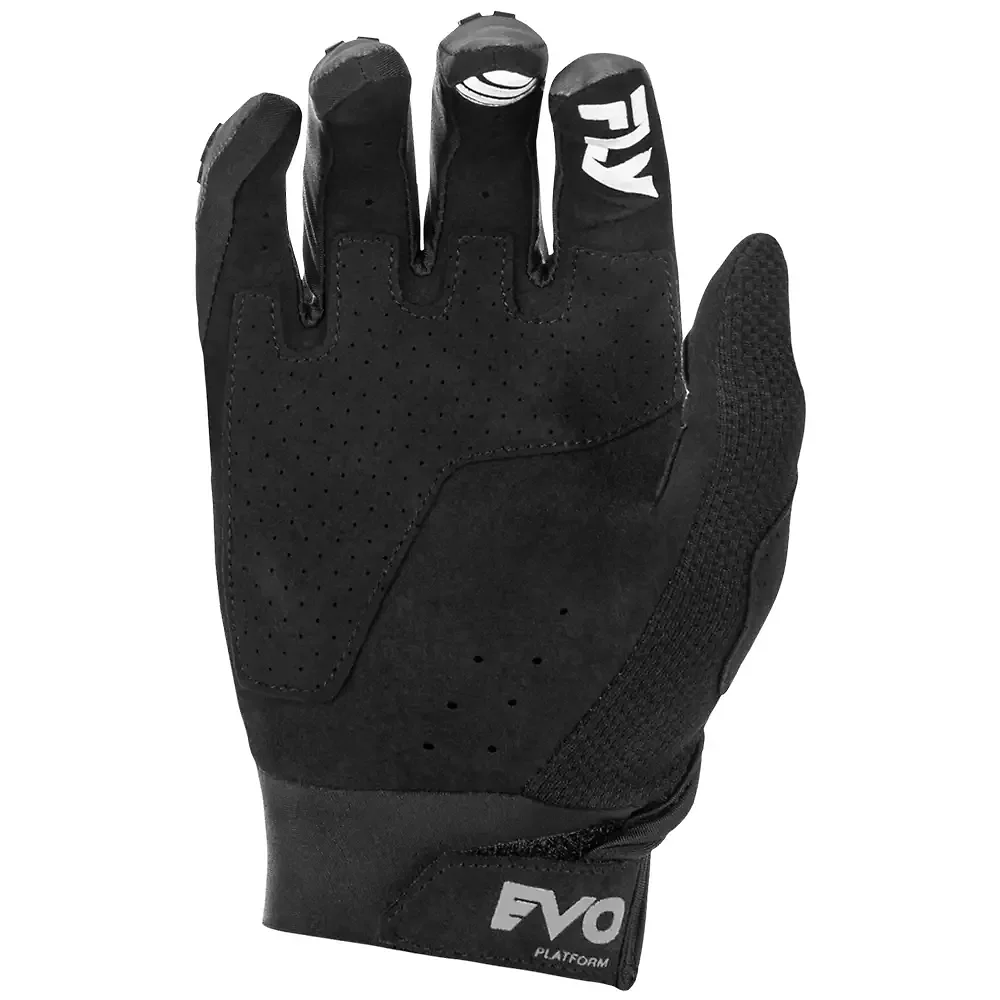 Vista frontal y diseño de calota del EVOLUTION DST / Guantes MX Fly Racing - Moto Garage Miami
