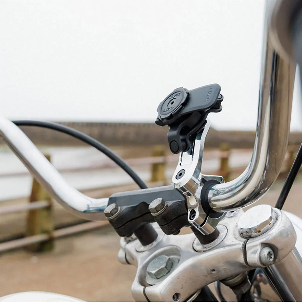 Acabados interiores y sistema de retención del modelo SOPORTE PARA MANILLAR DE MOTO PRO - Moto Garage Miami