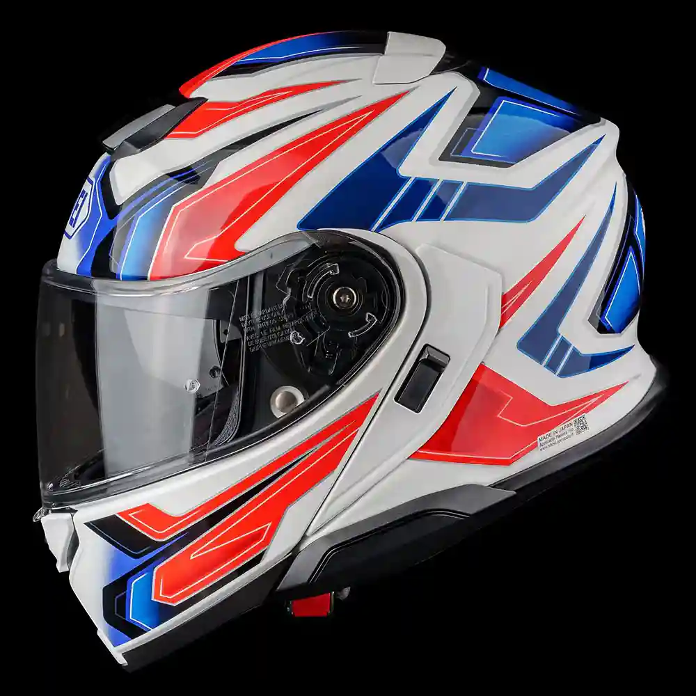 Detalle posterior y spoiler integrado del equipamiento NEOTEC 3 ANTHEM Casco Shoei - Moto Garage Miami