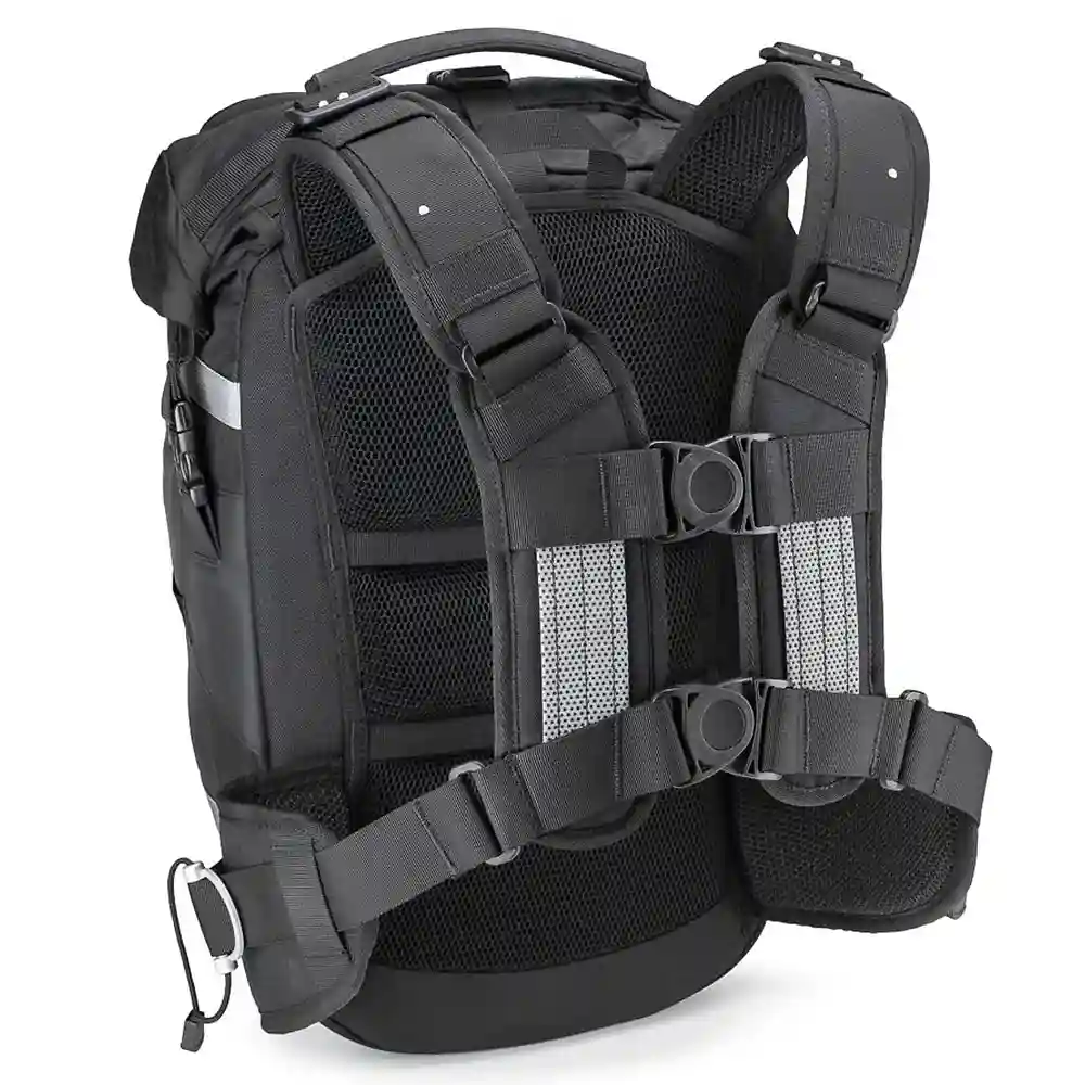 Perfil aerodinámico y sistema de ventilación del Mochila R30 - Moto Garage Miami