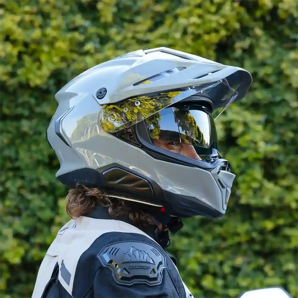 Vista frontal y diseño de calota del RPHA 60 / Casco HJC - Moto Garage Miami
