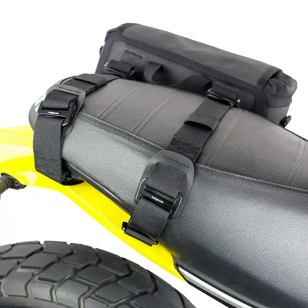 Detalle posterior y spoiler integrado del equipamiento Kriega SADDLEBAG SOLO-14 - Moto Garage Miami