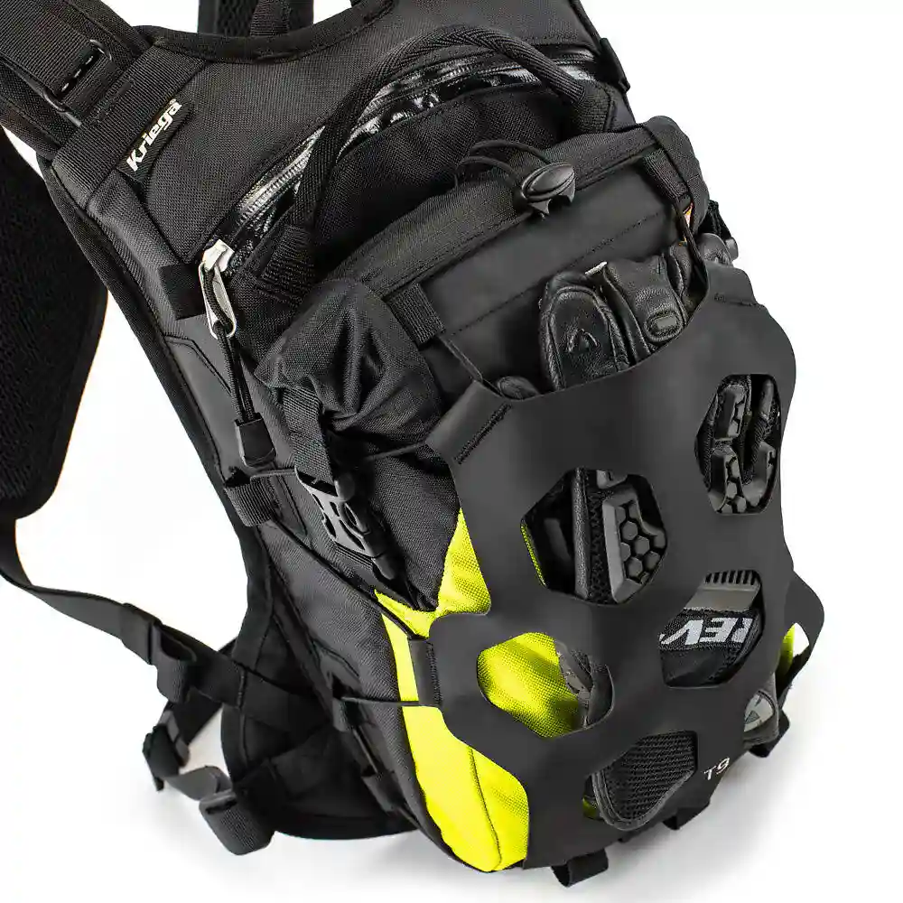 Acabados interiores y sistema de retención del modelo Mochila TRAIL 9 ADVENTURE - Moto Garage Miami
